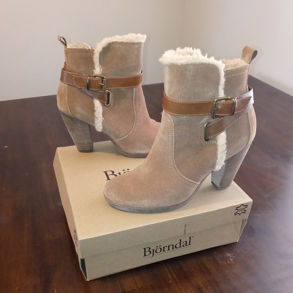 Bjorndal Cassidy Camel Tan Suede Leather Faux Fur Fleece Lined Ankle Boots,